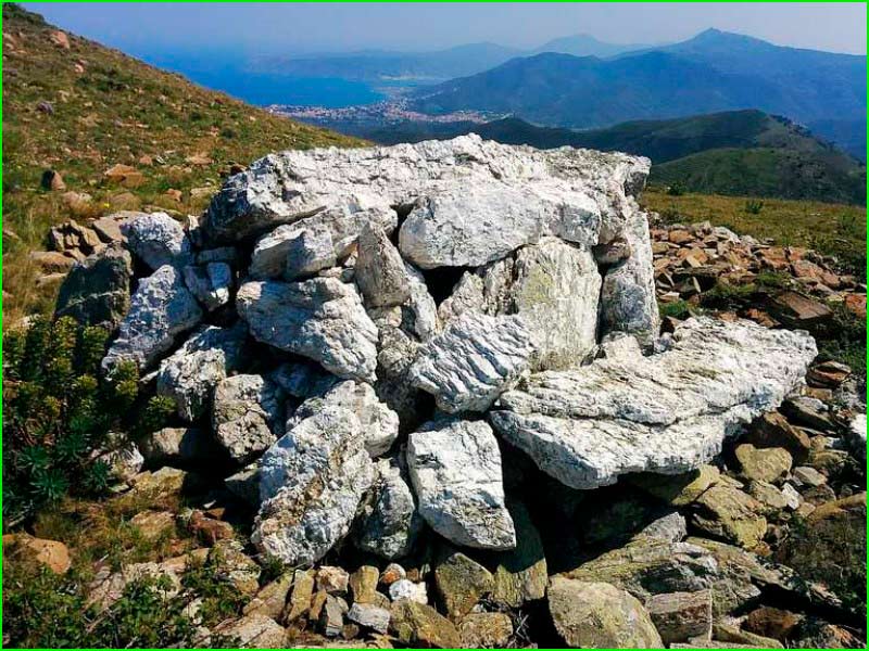 track AE95 Castell de Requesens - AE104 Mirapois en Gerona