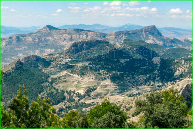 Paisatge Protegit de la Serra del Maigmó i Serra del Sit en Alicante, Valencia
