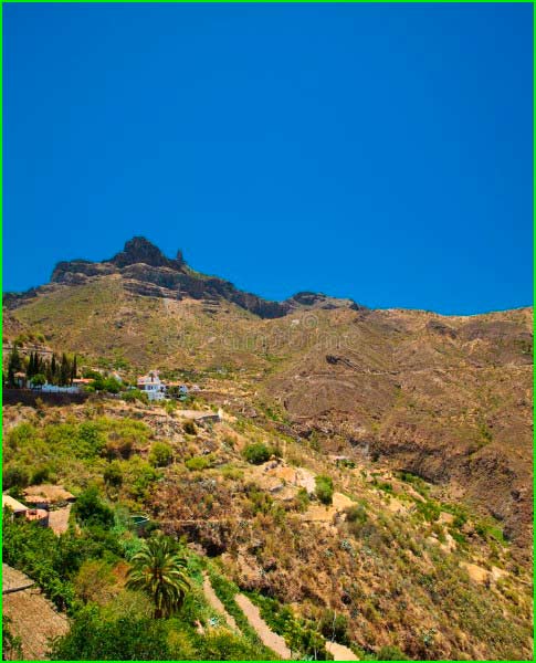 ruta por Monumento Natural del Roque Nublo