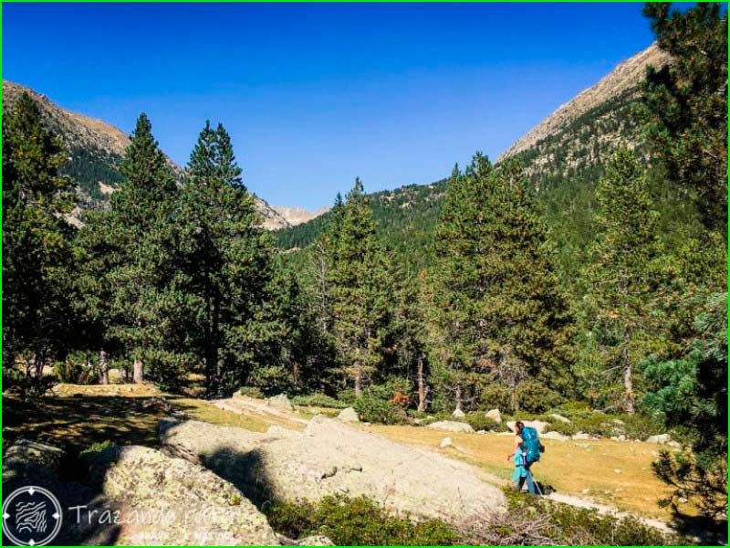 ruta Bellver de Cerdanya - GR®107 - Roca Foradada - Roques Blanques en Lleida