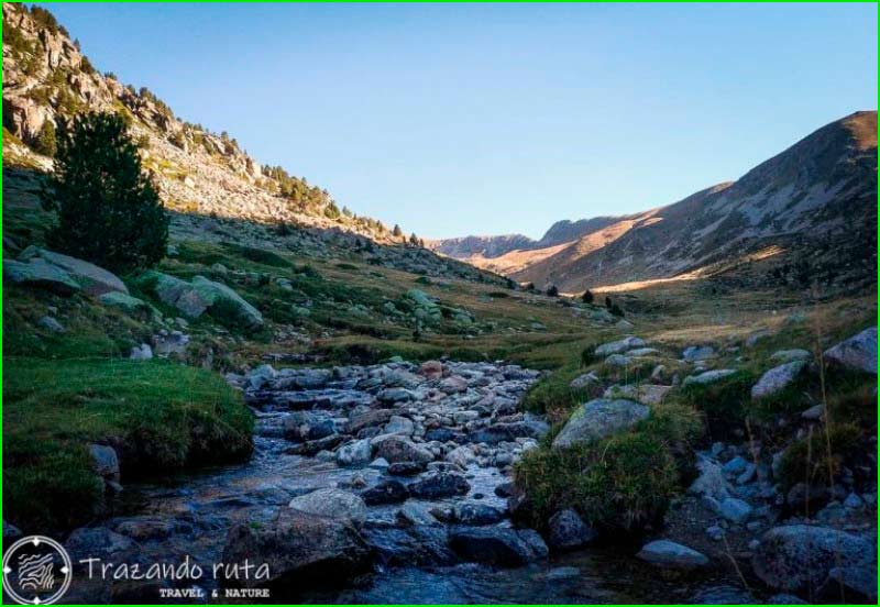 track Bellver de Cerdanya - GR®107 - Roca Foradada - Roques Blanques en Lleida