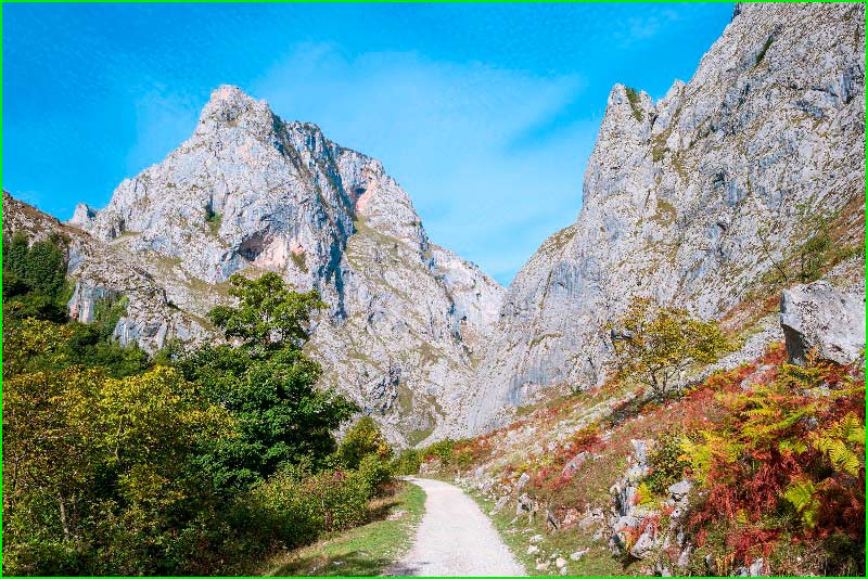 ruta Bulnes - Fuente la Jelguera en Asturias