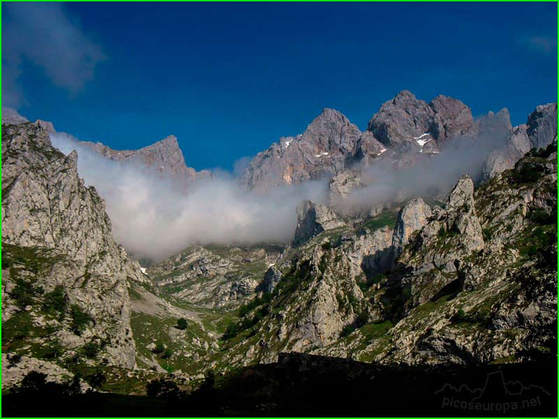 track Bulnes - Portal de Picos - Caín de Valdeon - Cueto Pando en Asturias