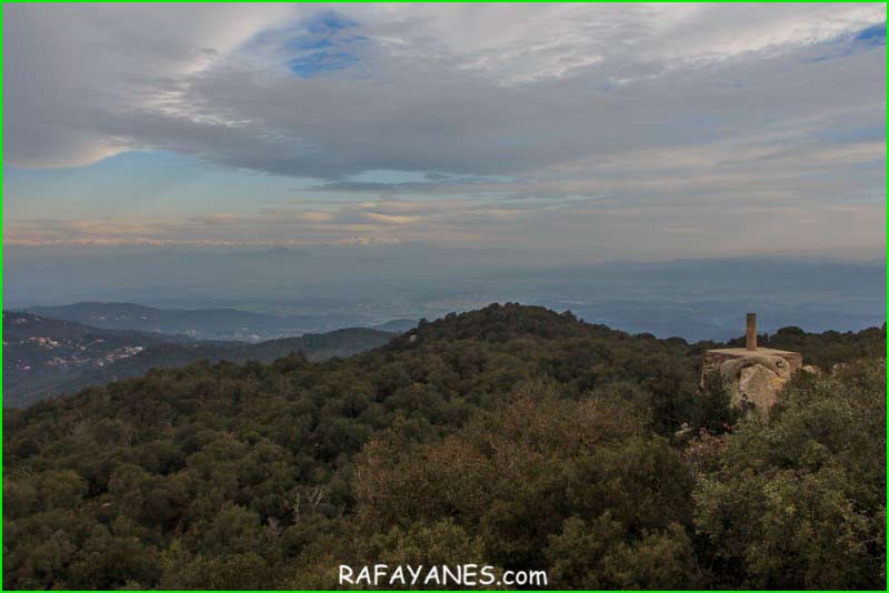 ruta Ca n'Oliva - puig de Can Toni - Puig Gros en Gerona