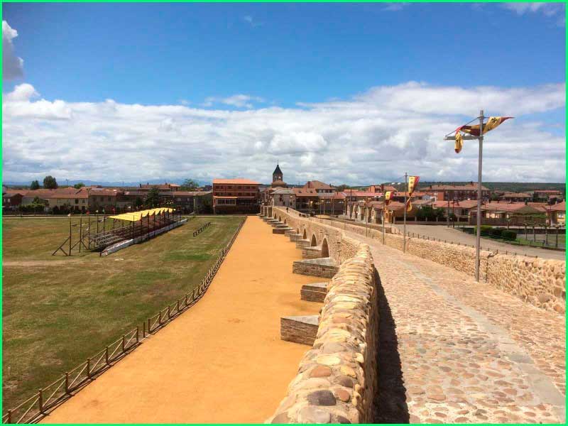 track Camino Francés: León - Hospital de Órbigo en León