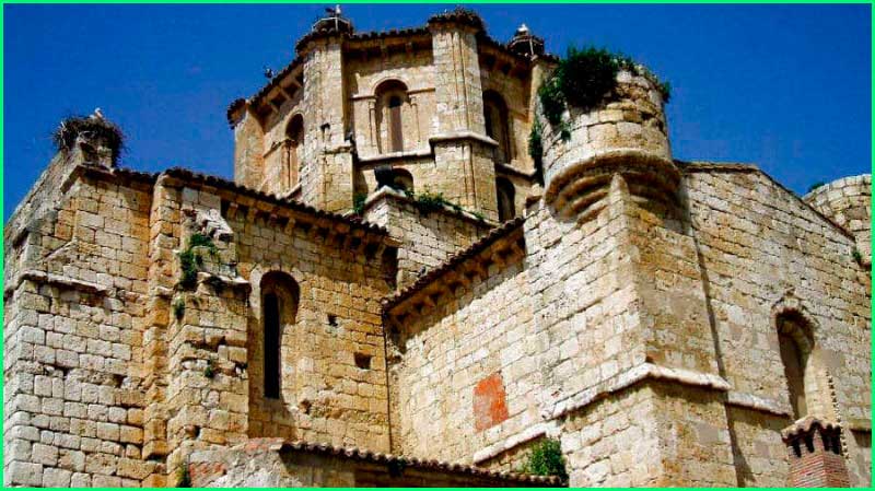 Mansilla de las Mulas en León